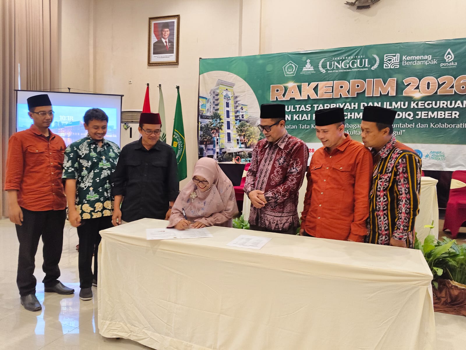 Wujudkan Tata Kelola Akuntabel, Koorprodi PAI dan Dekan FTIK UIN KHAS Jember Tanda tangani Perjanjian Kinerja 2026